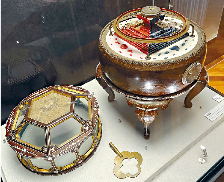 L. 古代的时计器、不同的摆钟及「和时计」等藏品,都展现出设计者的创意。 L. 古代的时计器、不同的摆钟及「和时计」等藏品,都展现出设计者的创意。