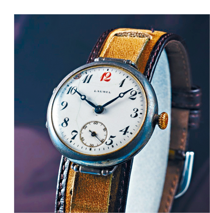 O. 1913年,世界史上第一枚日本制的腕表Laurel正式诞生。 O. 1913年,世界史上第一枚日本制的腕表Laurel正式诞生。