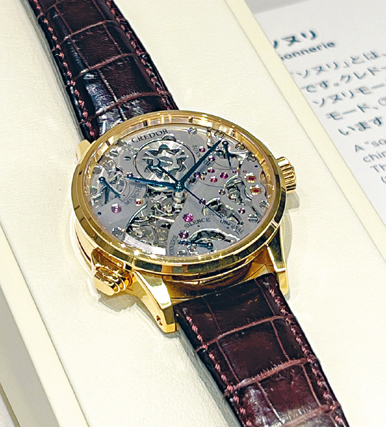 Q. 精工旗下的高级工艺腕表品牌Credor的作品,也可在这楼层欣赏得到。 Q. 精工旗下的高级工艺腕表品牌Credor的作品,也可在这楼层欣赏得到。