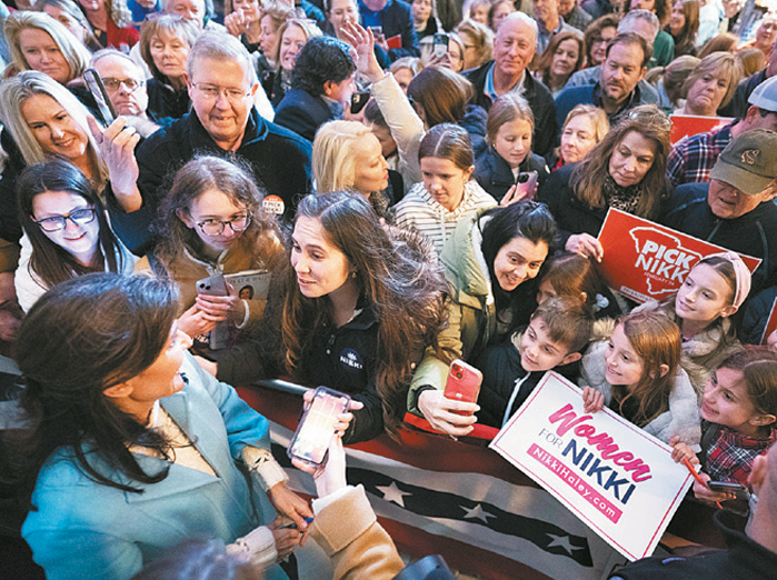 南卡州的共和党初选24日举行，12日将开始提前投票，前州长海莉（左下角）正加紧拉票，务求其家乡州不会成为她的选战终站。 美联社