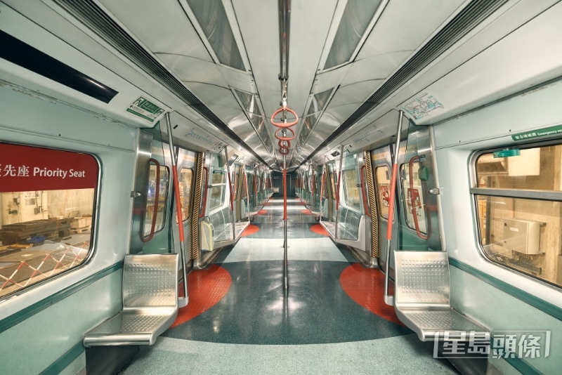 车厢保留「乌蝇头」原貌,另有车厢改成多用途工作室,供团体举办活动 车厢保留「乌蝇头」原貌,另有车厢改成多用途工作室,供团体举办活动