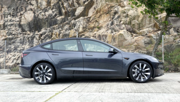 电动车“买卖Quota”炒价升逾倍,最贵逾2万元,议员倡新车一年内禁转手 电动车“买卖Quota”炒价升逾倍,最贵逾2万元,议员倡新车一年内禁转手