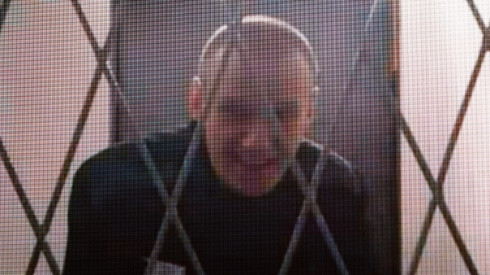 今年1月11日,纳瓦利内在IK-3北极流放地透过视像亮相。 路透社 今年1月11日,纳瓦利内在IK-3北极流放地透过视像亮相。 路透社