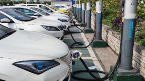 引领汽车新世代，中国新能源车销量全球占比数据公布