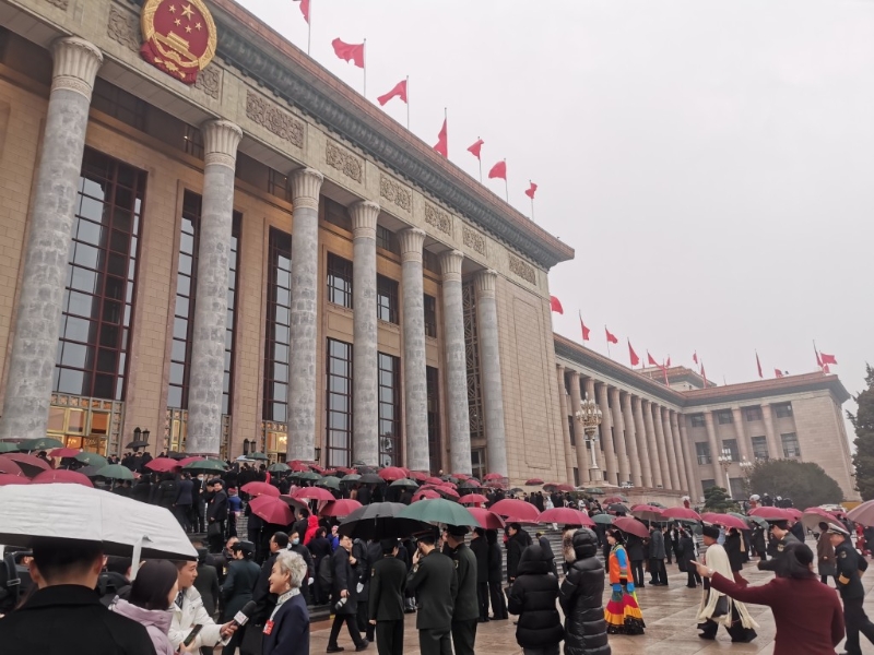 记者齐聚大会堂 记者齐聚大会堂