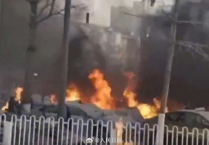 现场火海一片 现场火海一片