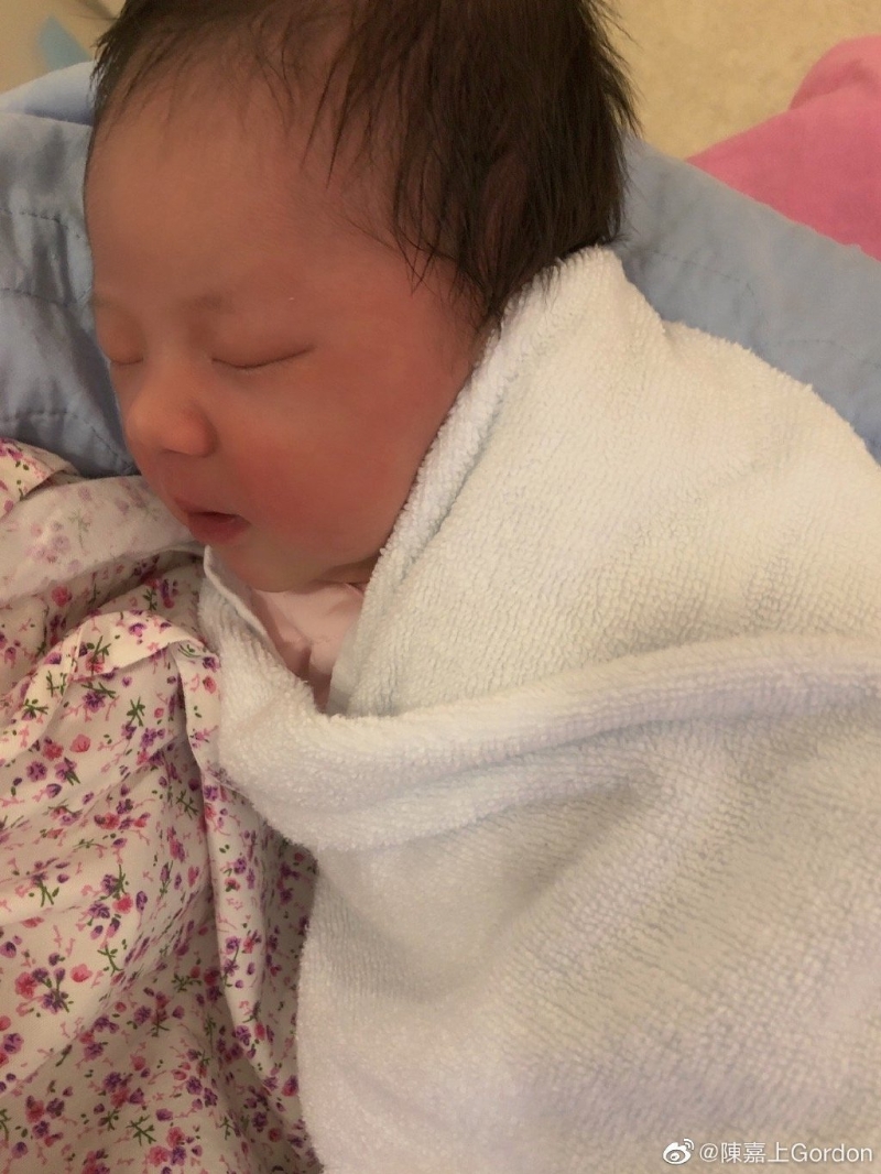 陈嘉上老年得女2 陈嘉上老年得女2