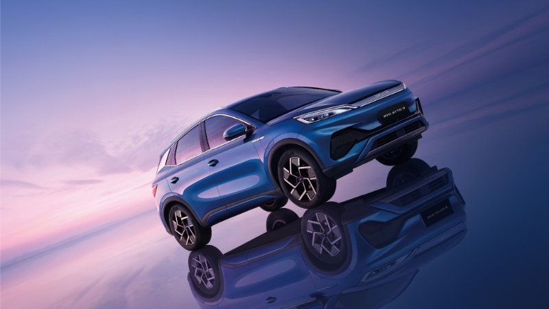 比亚迪以101.6GWh总容量屈居第2名，年度增幅51%。