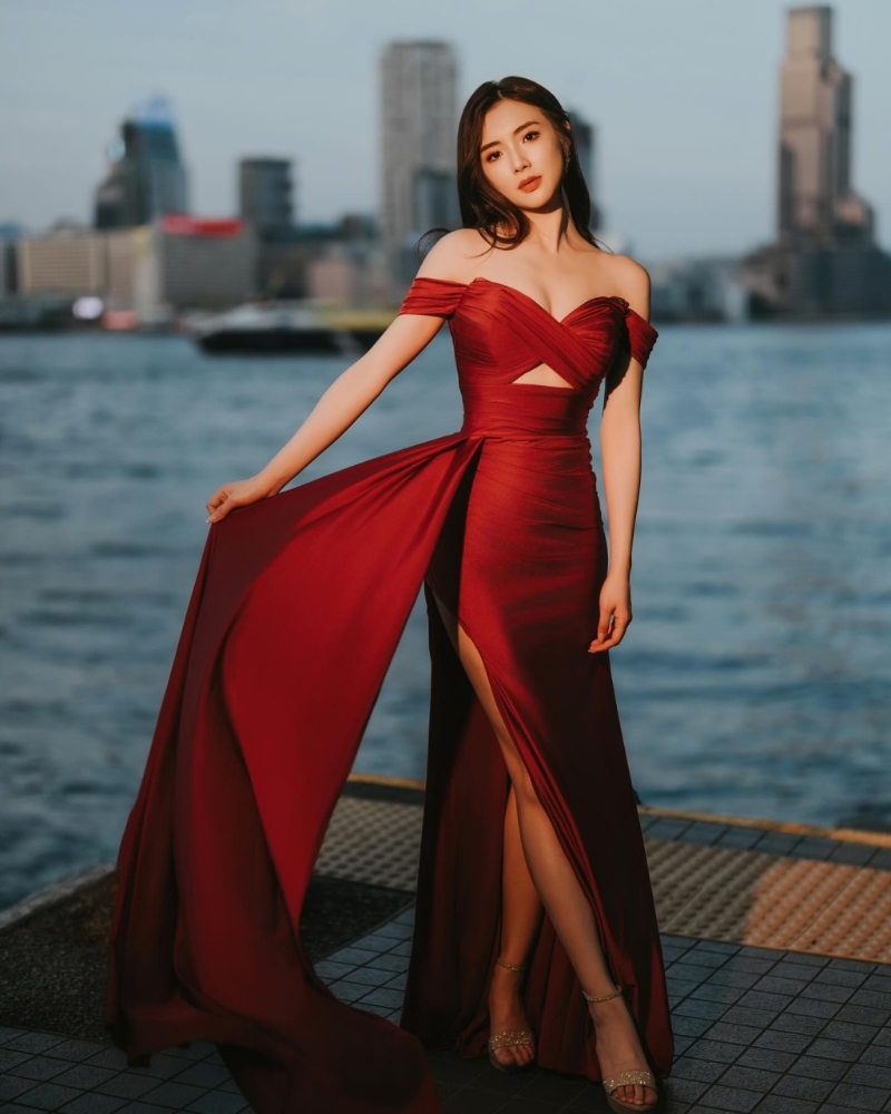 前港姐亚军胸前8字巧妙显出完美上围3 前港姐亚军胸前8字巧妙显出完美上围3