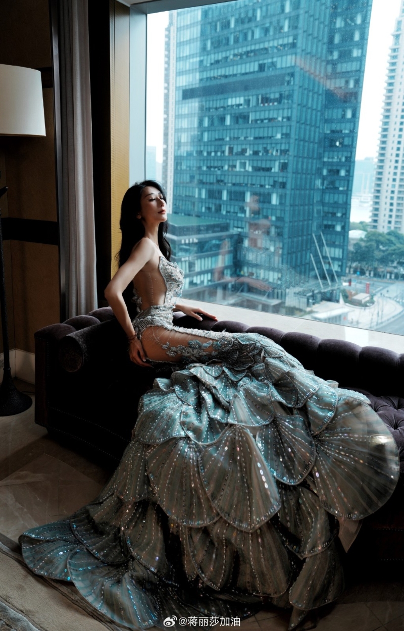 侧面更是全透视设计! 侧面更是全透视设计!