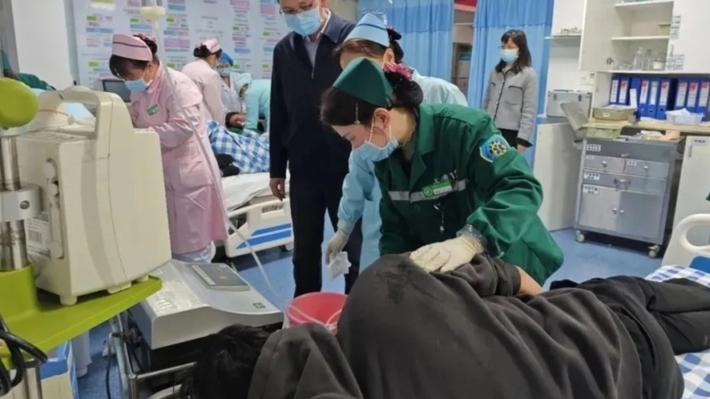 广东妇山上乱摘全家5口中毒 广东妇山上乱摘全家5口中毒