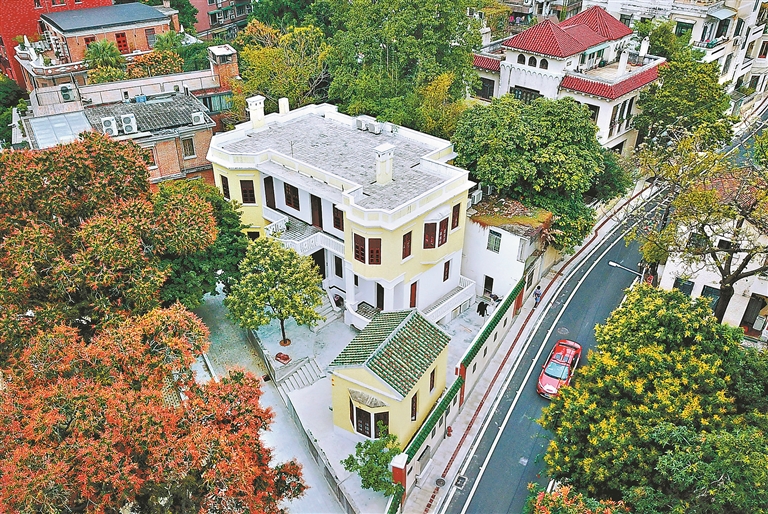 绿树掩映下的东山洋楼 绿树掩映下的东山洋楼