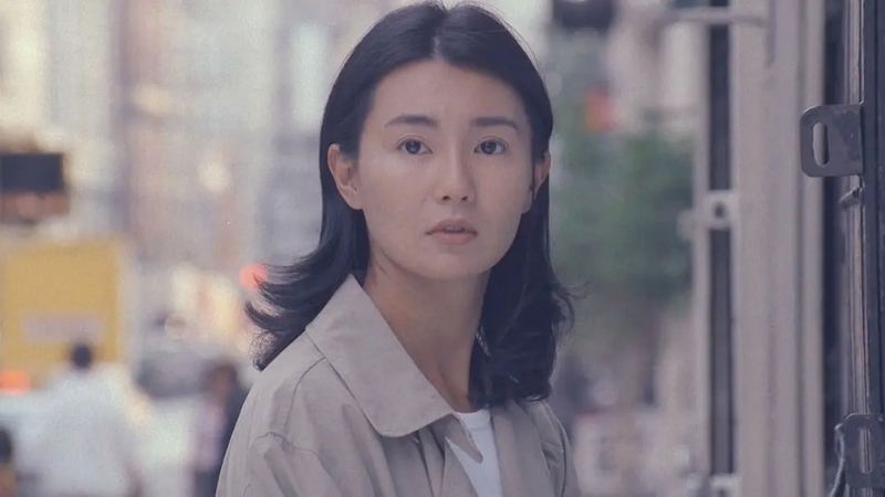 《甜蜜蜜》、《花样年华》等经典作品,令张曼玉再登影后宝座,成为香港影坛传奇人物之一。 《甜蜜蜜》、《花样年华》等经典作品,令张曼玉再登影后宝座,成为香港影坛传奇人物之一。