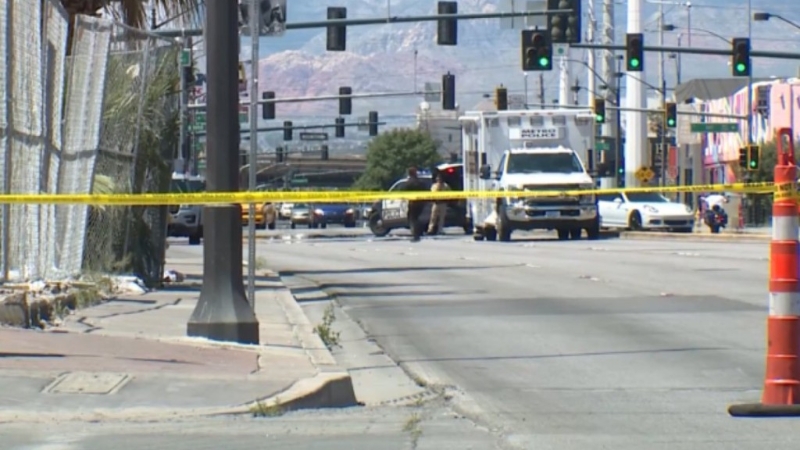 美国拉斯维加斯发生恐怖凶杀案,有男子被流浪汉击伤,再遭吃掉眼耳后死亡。X 美国拉斯维加斯发生恐怖凶杀案,有男子被流浪汉击伤,再遭吃掉眼耳后死亡。X