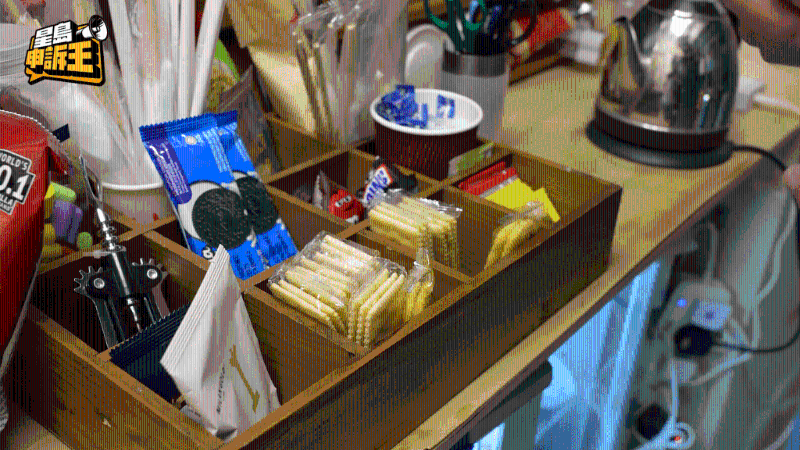 旅舍会提供免费零食给住客享用。 旅舍会提供免费零食给住客享用。