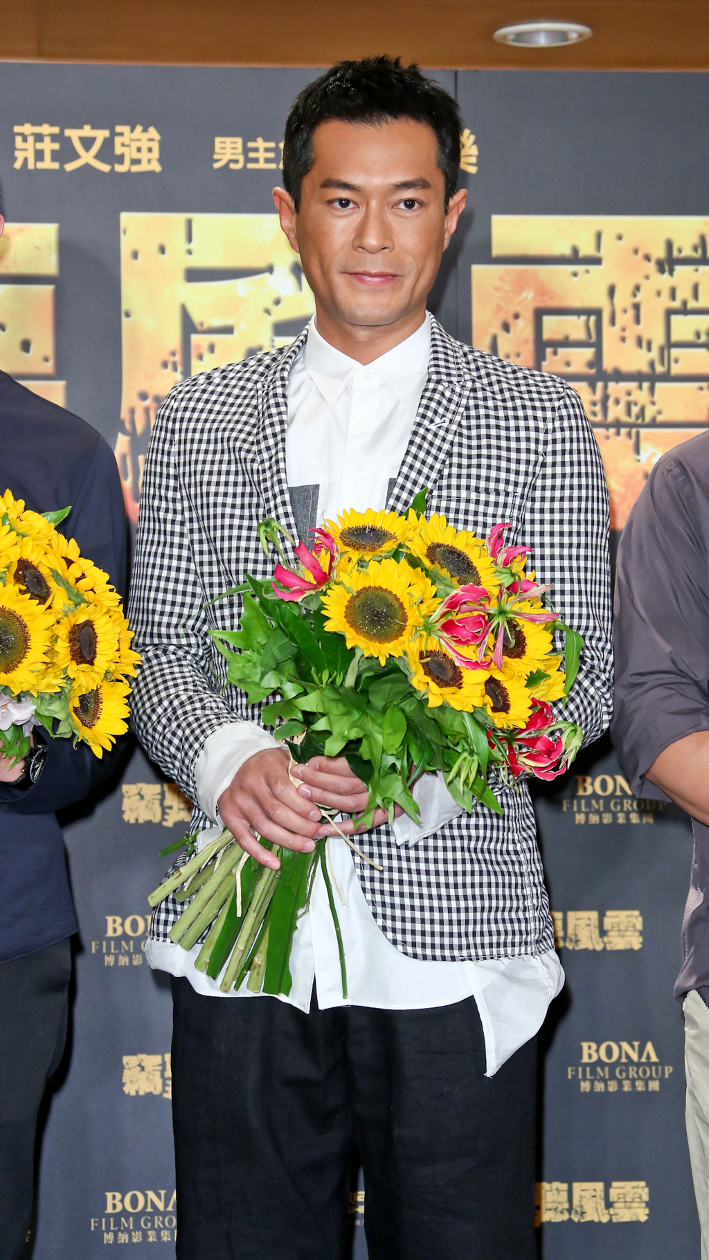古天乐遭追讨830万港币,债主控:拖10年都不还钱 | 星岛环球网