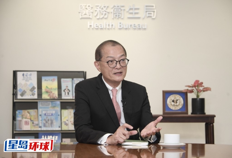 卢宠茂表示,推出十项控烟措施也是展现前进的信心。 卢宠茂表示,推出十项控烟措施也是展现前进的信心。