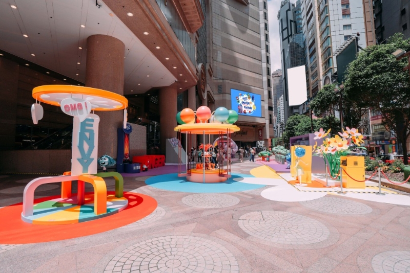 去跟边个脑朋友打卡先呢?(图片来源:时代广场) 去跟边个脑朋友打卡先呢?(图片来源:时代广场)