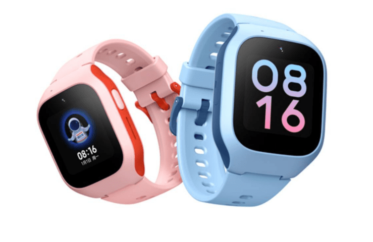 Xiaomi智能儿童手表插入nano SIM上网即可进行视像通话,亦可传送语音讯息。 Xiaomi智能儿童手表插入nano SIM上网即可进行视像通话,亦可传送语音讯息。