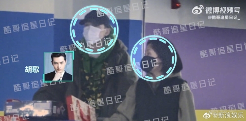 胡歌先前曾被拍和老婆黄曦宁低调上街 胡歌先前曾被拍和老婆黄曦宁低调上街