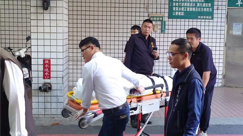 林士杰遗体今送往高雄殡仪馆进行断层扫描 林士杰遗体今送往高雄殡仪馆进行断层扫描