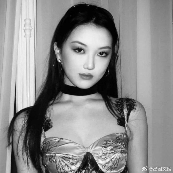 李嫣终于捱过兔唇的困扰! 李嫣终于捱过兔唇的困扰!