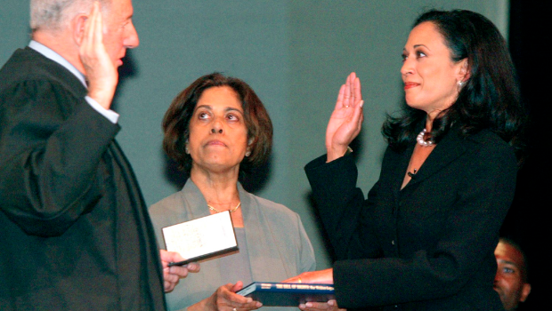 哈里斯宣誓成为旧金山地区检察官 哈里斯宣誓成为旧金山地区检察官