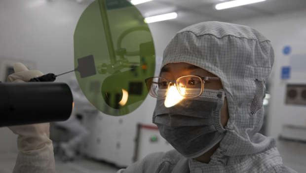 《决定》:强化关键核心技术攻关 《决定》:强化关键核心技术攻关