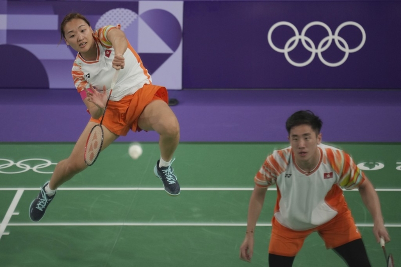 邓俊文及谢影雪出战奥运羽毛球混双8强。 AP 邓俊文及谢影雪出战奥运羽毛球混双8强。 AP