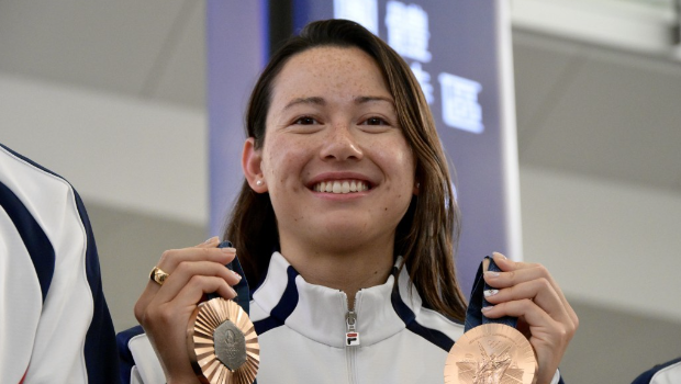 为港出征感光荣 为港出征感光荣