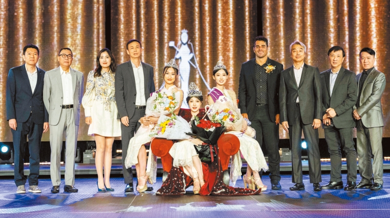 美国华裔小姐总决赛合照 美国华裔小姐总决赛合照