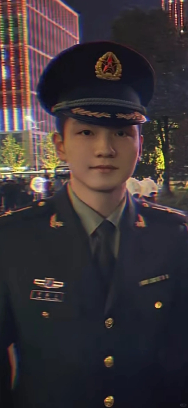 樊振东军装 樊振东军装