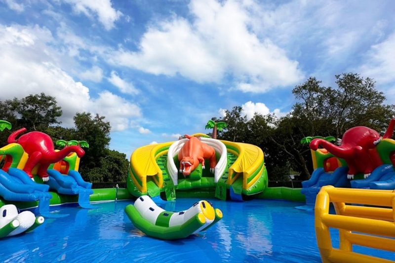 4万呎充气水池 4万呎充气水池