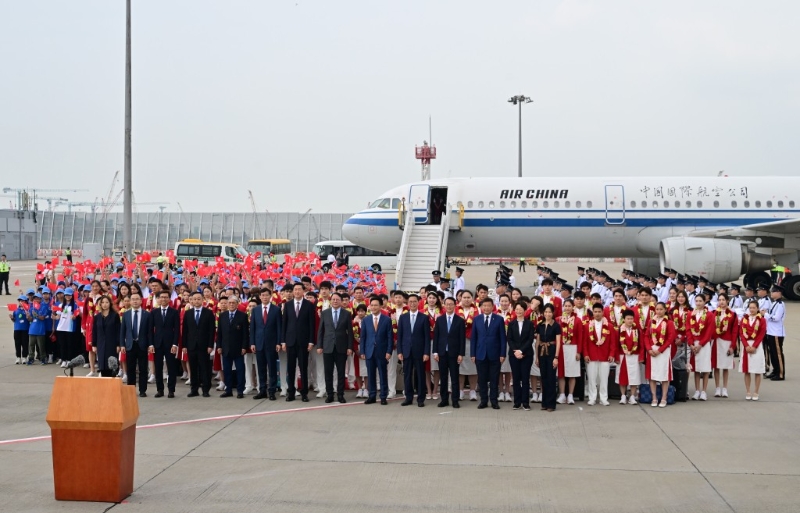 奥运代表团抵港情况。 奥运代表团抵港情况。