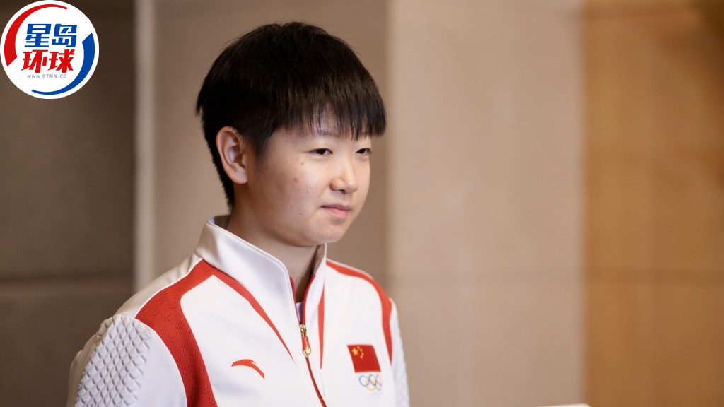 孙颖莎勉青年追梦要全力以赴及专注 孙颖莎勉青年追梦要全力以赴及专注