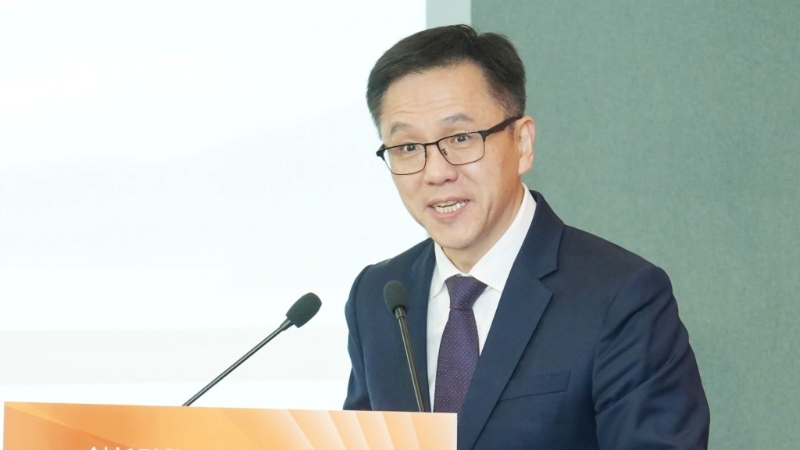 孙东表示,网络安全是国家安全的重要维护。 孙东表示,网络安全是国家安全的重要维护。