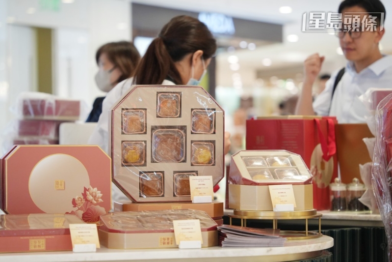 月饼的口味推陈出新,越来越多。 月饼的口味推陈出新,越来越多。