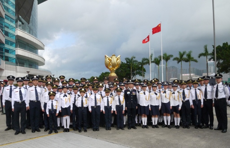 许振隆带领升旗队主持金紫荆广场升旗礼。(许振隆提供) 许振隆带领升旗队主持金紫荆广场升旗礼。(许振隆提供)