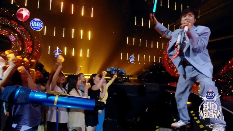 古巨基指经医生检查后,发现右耳膜及周围发炎红肿有耳疮,诊为急性中耳炎,属感染病毒所致。 古巨基指经医生检查后,发现右耳膜及周围发炎红肿有耳疮,诊为急性中耳炎,属感染病毒所致。