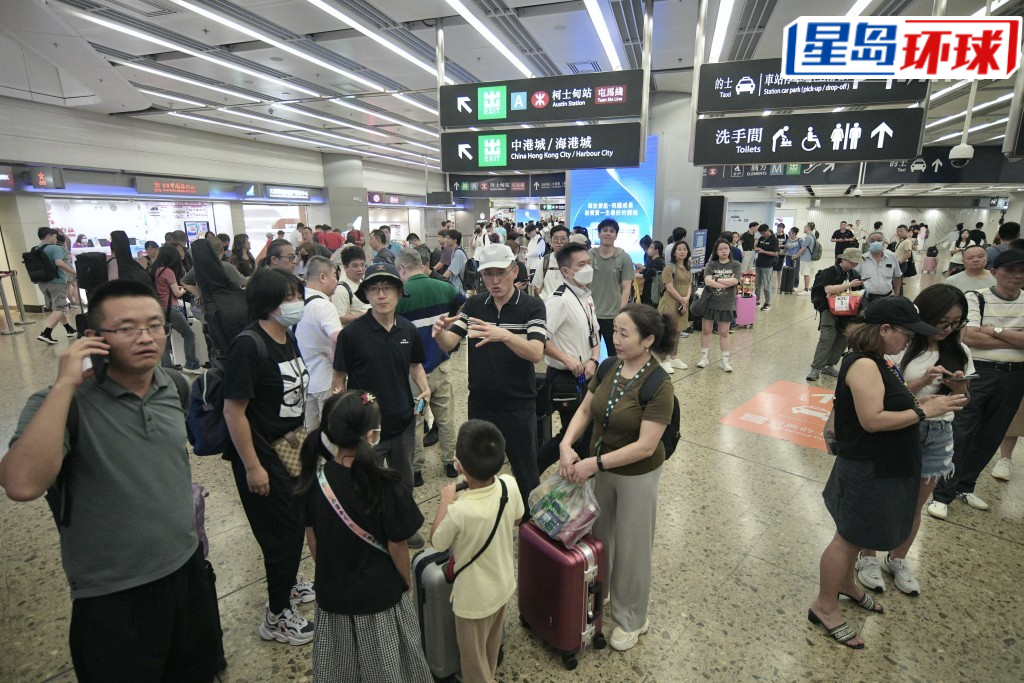 有280个内地入境旅行团到港 有280个内地入境旅行团到港