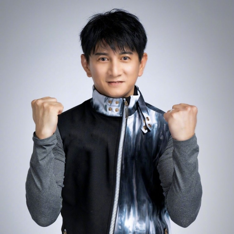 吴奇隆外表没有太大变化。 吴奇隆外表没有太大变化。