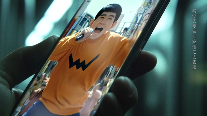 之后黎明又化身《多啦A梦》的技安(胖虎)「落力去表演」。 之后黎明又化身《多啦A梦》的技安(胖虎)「落力去表演」。