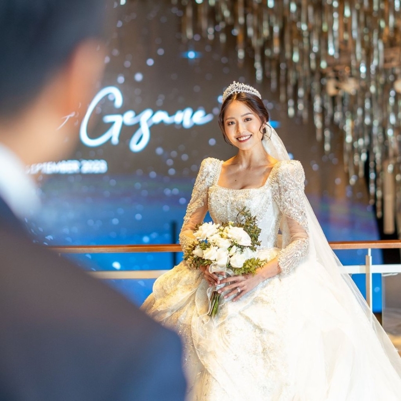 叶育均去年预备婚礼期间，意外发现颈上有明显肿块。