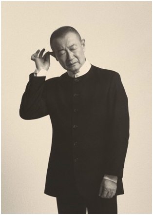 当代著名中国作曲兼指挥家谭盾