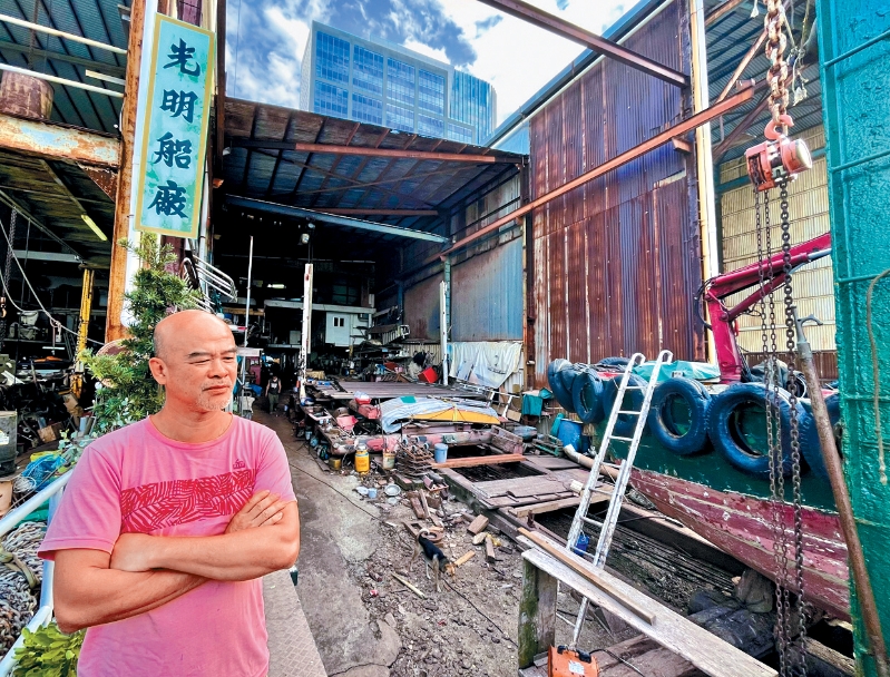 光明船厂见证造船业盛衰,由造船到修船,区师傅没太多怨言。 光明船厂见证造船业盛衰,由造船到修船,区师傅没太多怨言。