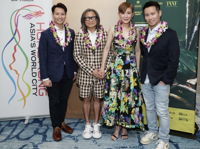 吴君如陈可辛与武替道导演梁冠尧、梁冠舜合照。 吴君如陈可辛与武替道导演梁冠尧、梁冠舜合照。