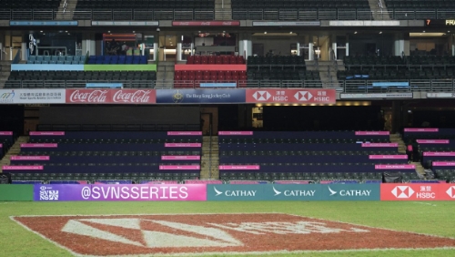 政府亦会检示重建大球场。 资料图片