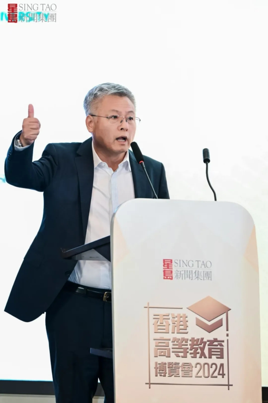 香港大学协理副校长(大湾区发展)刘宁荣教授在博览会上发表主题演讲。 香港大学协理副校长(大湾区发展)刘宁荣教授在博览会上发表主题演讲。