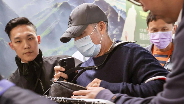 西班牙男诈10亿躲台湾遭驱逐 西班牙男诈10亿躲台湾遭驱逐