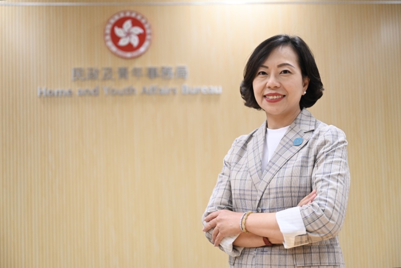 她指培训是让全港区议员、地区三会及关爱队成员可以知道基本知识,协助推广维护国家安全的意识。 她指培训是让全港区议员、地区三会及关爱队成员可以知道基本知识,协助推广维护国家安全的意识。